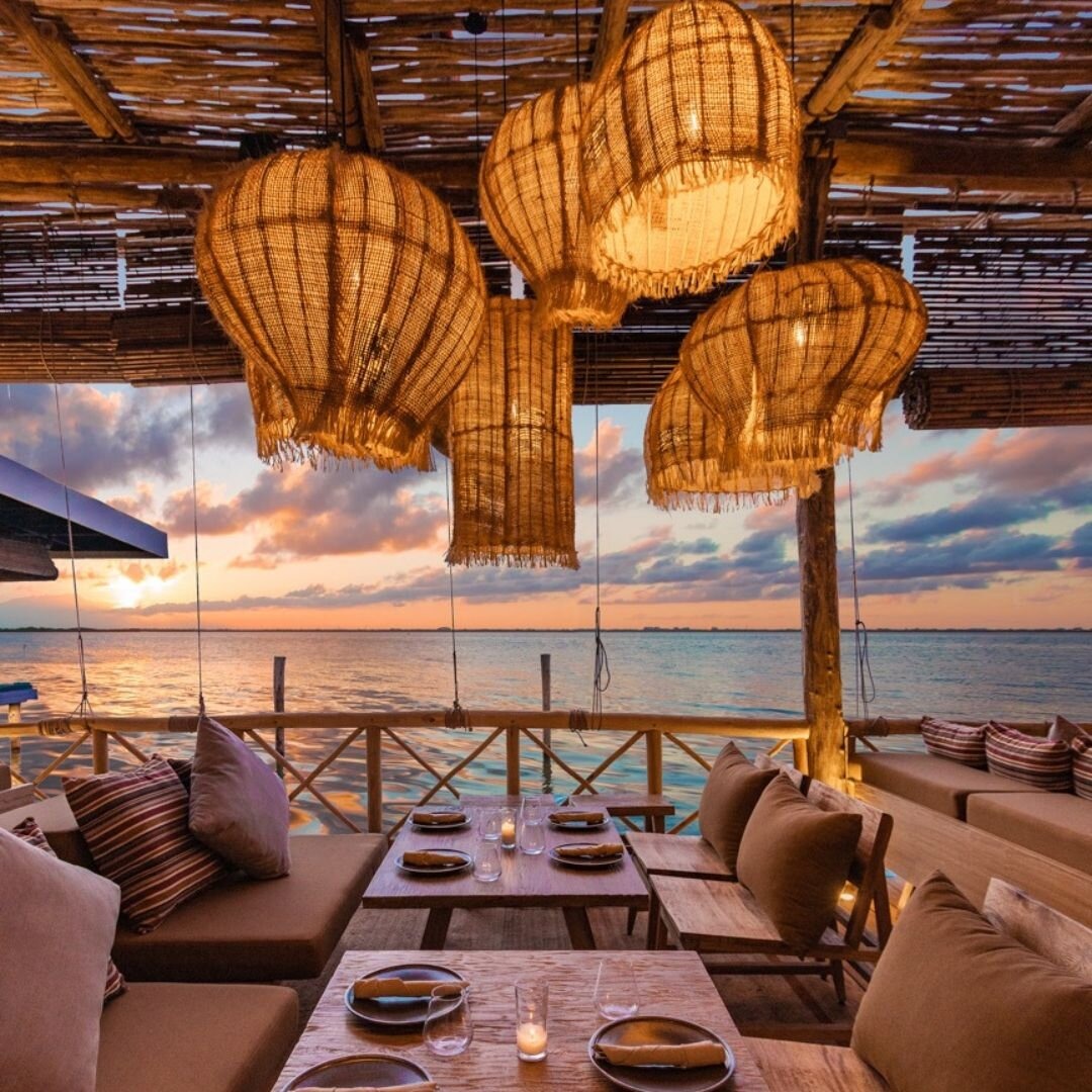 Restaurant editorial - chef, kitchen and room mood, Riviera Maya